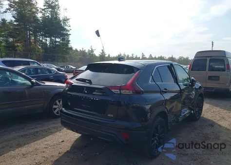 2024 Mitsubishi Eclipse Cross Le S-Awc z USA, uszkodzony, nr VIN JA4ATVAA5RZ021431